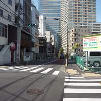 レストラン リューズ - ミッドタウンに行く通り
