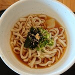 Shinoro Machidukuri Terasu Wakiaiai - 和氣藍々うどん　600円