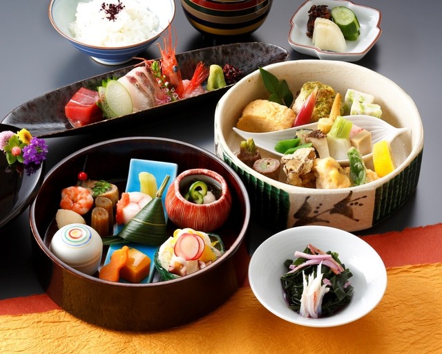 お弁当 織部(おりべ) （平日の個室利用可）