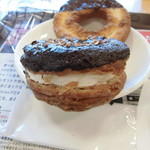 Mister Donut - 焼きチョコクロワッサン
