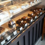 パティスリージラフ - チョコケース