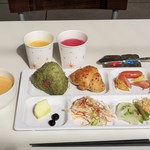 Konfoto Hoteru - 朝食バイキング。