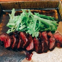 丹 - 山椒の効いたソースのステーキ。これは美味しかったです