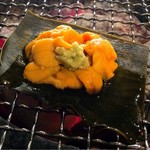 Shichirin Yaki Osakana Kuwaeta Doraneko - ウニの松前焼
                        限定５食なので予約時に取置き