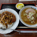 コムギラーメン - カツカレーセット（1,100円）
