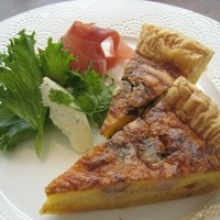 Oriental Beach - キッシュランチ