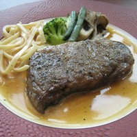 Oriental Beach - お肉料理ランチ（ライスｏｒパン付き）