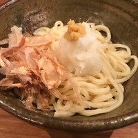 自家製粉石臼挽きうどん 青空blue 本店 - うどんはかなり細い