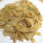 池袋小吃居 - 爆炒凉皮（リァンピー）　￥780