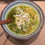 三代目 まる天 - 稲庭風温製うどん シャモロックスープ