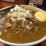 味七 あおのれん - カレーラーメン 820円