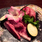 備長炭焼肉としゃぶしゃぶ 仔虎 - 