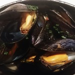 ビストロ　アギャット - モンサンミッシエル産のムール貝