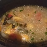 ビストロ　アギャット - ムール貝の殻を取り出した後の野菜出汁スープ