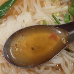 カオマンガイキッチン - トムヤムスープ