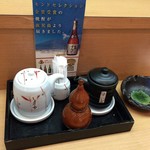 鰻屋すみで - 薬味タレ等