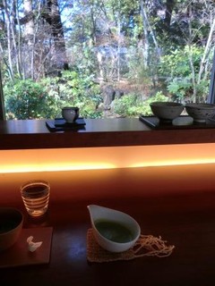 Kafesashakanetanaka - カウンター席にて、サーシャ風抹茶