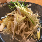 中国菜 火ノ鳥 - 栄螺の冷麺。肝のラー油を付けて食します。