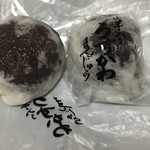 もりた菓子舗 - うすかわ。山芋の入ったうすかわにあんこが包まれています。