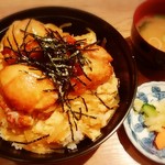 ぱる亭 - 夜の賄いメニュー:ザンギと玉子の親子丼は500円+税