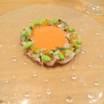 ラ・トラース - 水だこと鱒の卵のガスパチョ