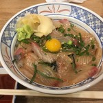 Isomarusuisanhatsudaiminamiguchiten - カンパチ漬け丼950円