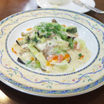 欧風バル・マザン - 豚ヒレ肉のソテー 野菜入りソース(980円)