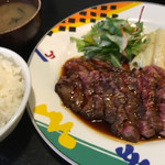 レッドロック - ビフテキ定食