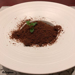 日本料理 TOBIUME - 異文化 黒糖を土に見立て