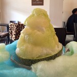 カフェ レオパード - 大人の贅沢半切りメロン氷(わたがしトッピング)