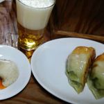 なにや - 餃ビー＆酢+ラー油+黒胡椒の餃子タレ