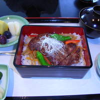 モリタ屋 東京丸の内店 - ランチ　ステーキ重