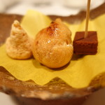 カンパーニュ - プチシュークリーム、ココナッツ、チョコ