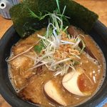 俺の創作らぁめん 極や 神田 神保町店 - 