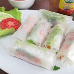 Ngoc Suong Restaurant - 生春巻き