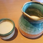 ビストロ黒屋 - コーンスープはお猪口で