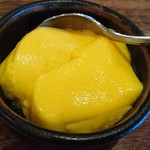 印度料理シタール - ランチセットのデザート(マンゴープリン)