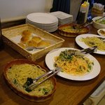 ダイニングキッチン プーハウス - Pooh House・ビュッフェテーブル