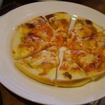 ダイニングキッチン プーハウス - Pooh House・トマトソースのピザ