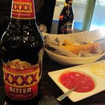 アイリッシュカフェ＆レストラン カプリシカ - XXXXBITTER（フォーエックスのビター）700円