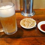 亀戸餃子  - キンキンに冷えたビール＆もやし