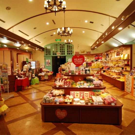 Nagasaki Dentou Geinoukan Garden Shop photo 4