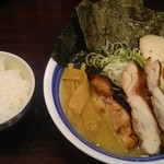 和屋製麺所 - 特製鶏そば(太麺)&小ライス