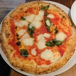 PIZZA SALVATORE CUOMO ＆ GRILL - マルガリータプレミアムMサイズ