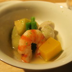 まる富 - 29年7月　冷肴　車海老、賀茂茄子、小芋、南京、隠元、振り柚子、ともあん掛