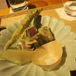 まる富 - 29年7月　肉肴　岩手牛ヒレ肉紫蘇揚、伏見甘長唐辛子、島レモン