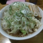 大仙 - 大仙ラーメン(豚×2メンマ×3)野菜、ニンニク、ネギ♪
      