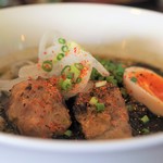 よしもと食堂 - 黒カレーそば