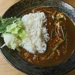 マッチポイント - 旬の野菜と挽肉カレー