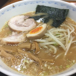 横浜とんとん - みそらーめん ¥680